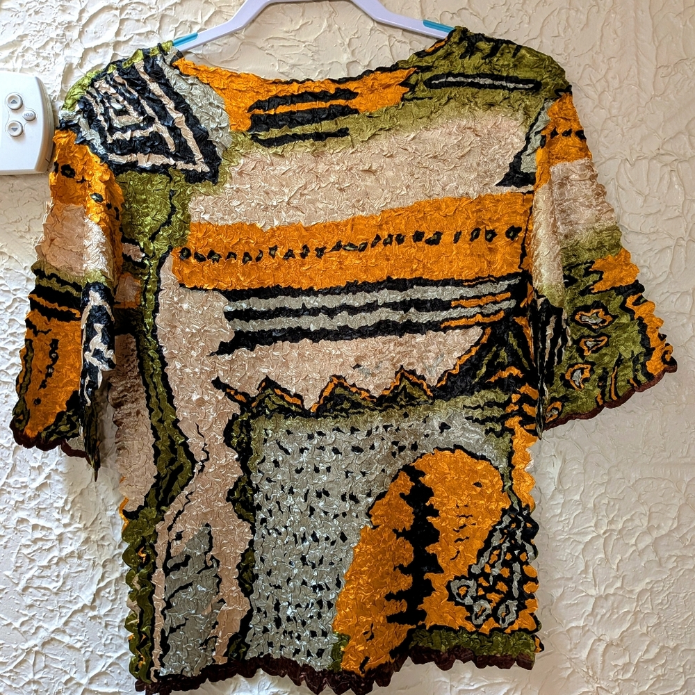 Dorman Vibrant Crinkle Stretch Top